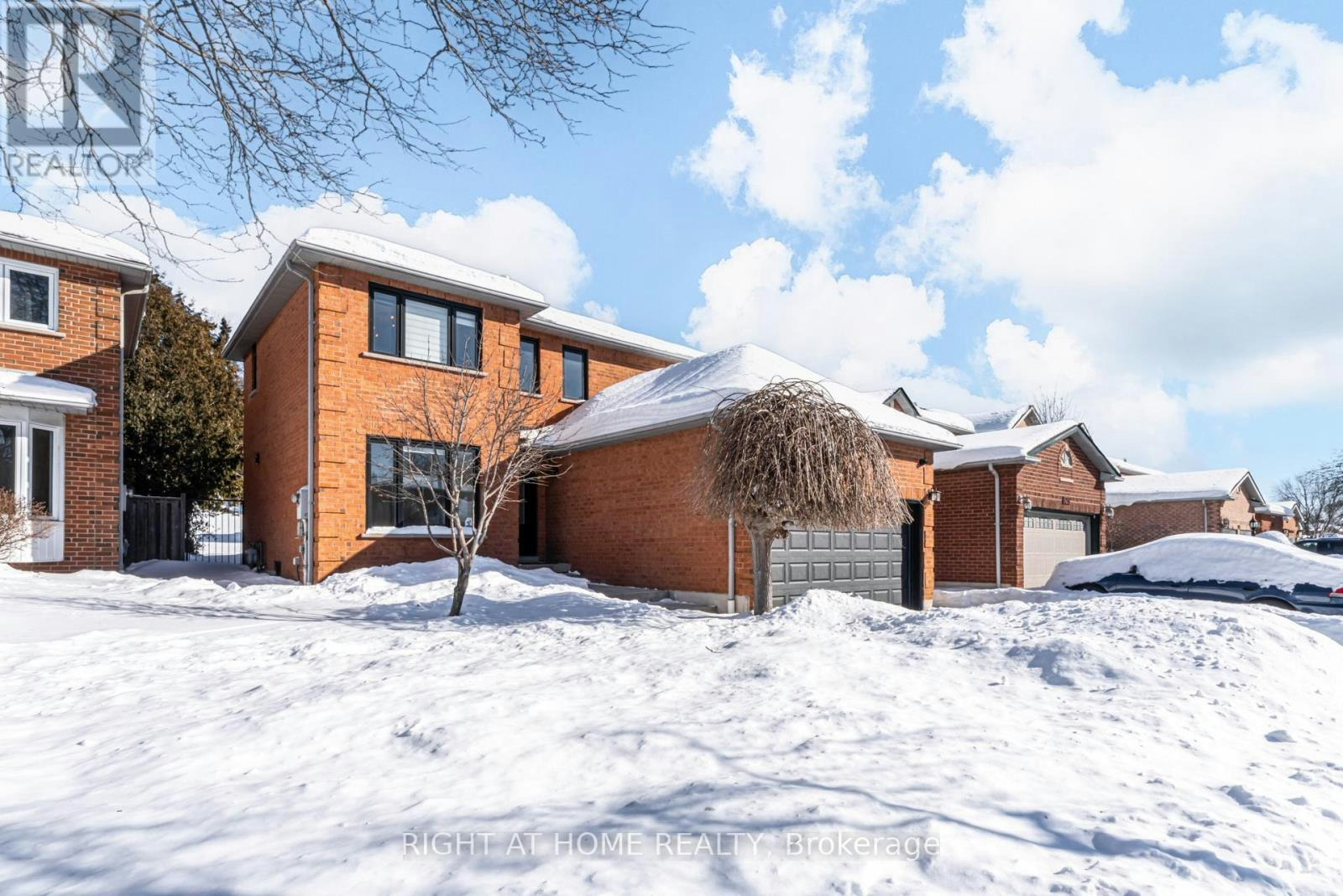 4212 Credit Pointe Drive, Mississauga, ON, L5M 3K2