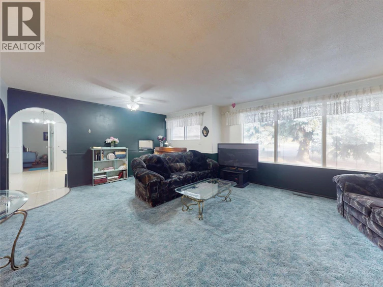 5186 Mackinnon Road, Peachland, BC, V0H 1X2 - 39