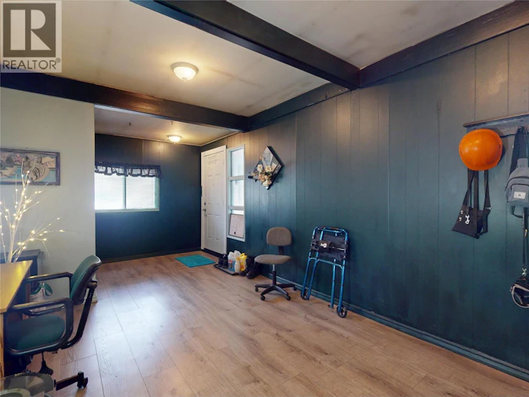 5186 Mackinnon Road, Peachland, BC, V0H 1X2 - 32