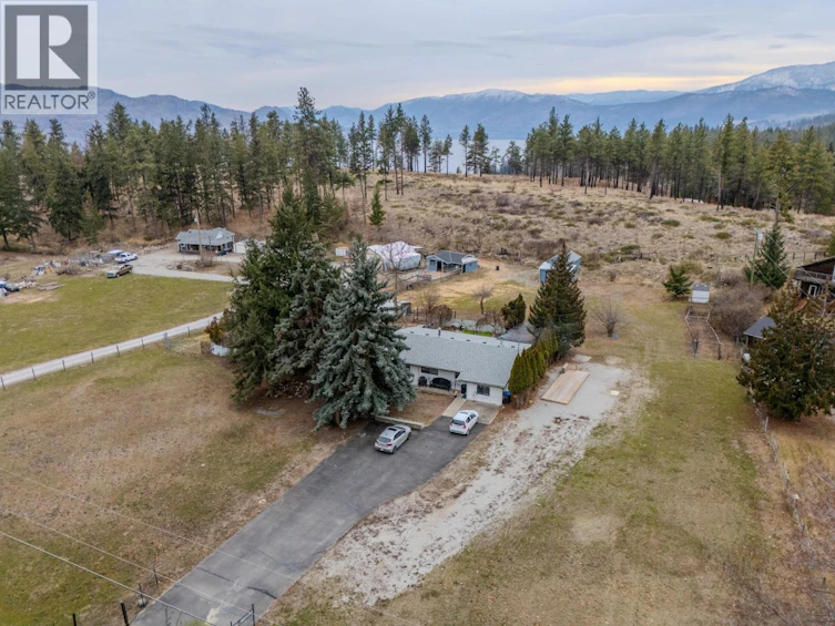 5186 Mackinnon Road, Peachland, BC, V0H 1X2 - 9