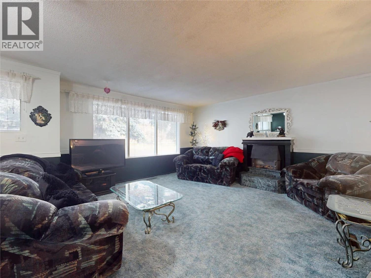 5186 Mackinnon Road, Peachland, BC, V0H 1X2 - 38