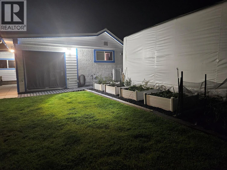 324 Hartland Avenue, Midway, BC, V0H 1M0 - 19