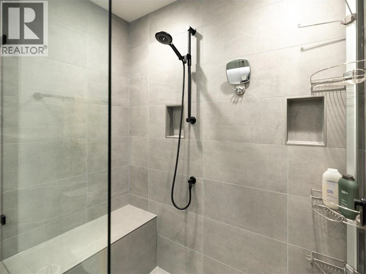 125 & 126-9845 Eastside Road, Vernon, BC, V1H 1Z2 - 39