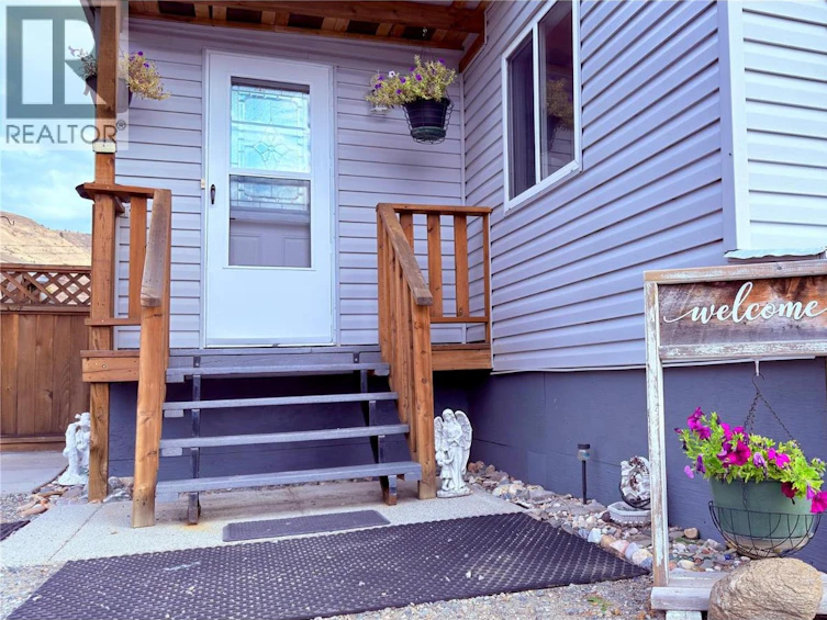 3-925 Thirteenth Avenue, Midway, BC, V0H 1M0 - 2