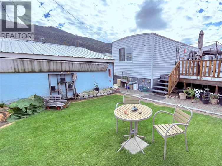 3-925 Thirteenth Avenue, Midway, BC, V0H 1M0 - 9