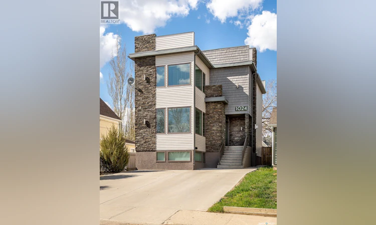 1024 Hochelaga Street W