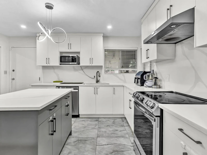 20225 40th Avenue, Langley BC V3A 2W8