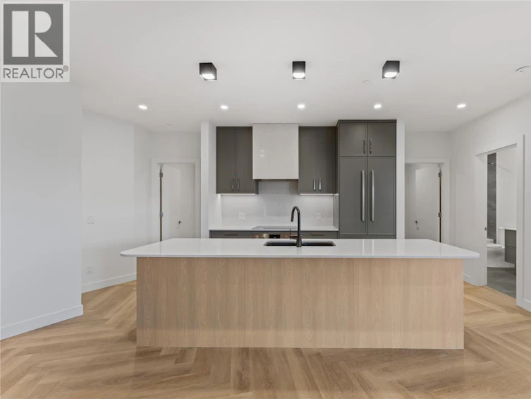 414-3340 Lakeshore Drive, Kelowna, BC, V1W 0H6 - 3