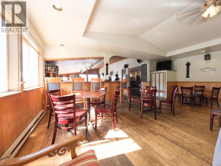 400 Fernhill Road, Mayne Island, BC, V0N 2J0 - 8