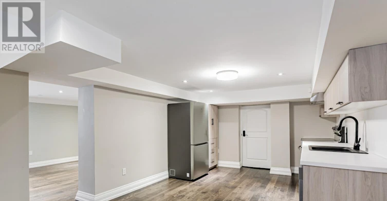 B-47 Highgate Road, Toronto, ON, M8X 2B4 - 9