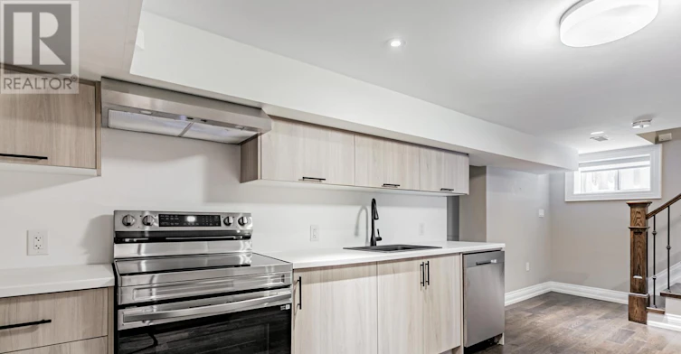 B-47 Highgate Road, Toronto, ON, M8X 2B4 - 4