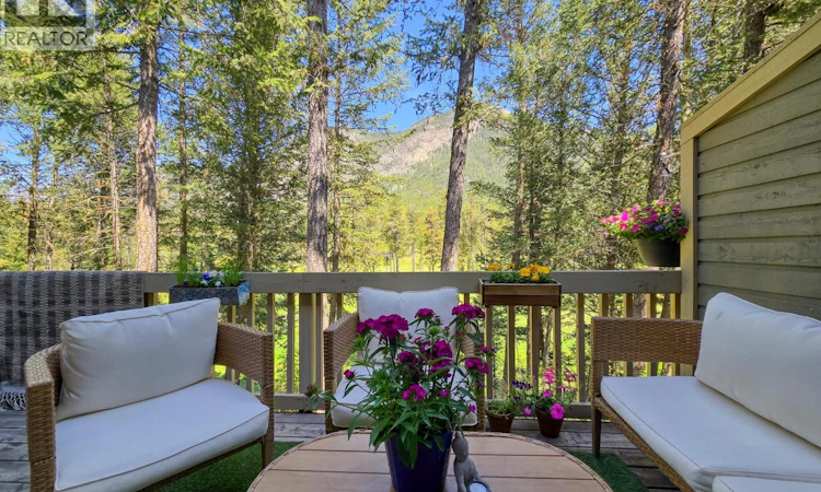 7-7981 Radium Golf Course Road