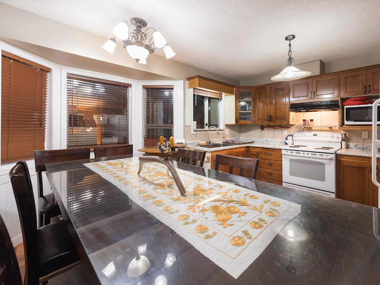 3857 Karen Drive, Cultus Lake, BC, V2R 5A5 - 30