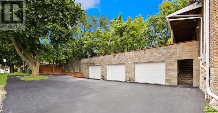205 Emerson Street, Hamilton, ON, L8S 2Y3 - 17