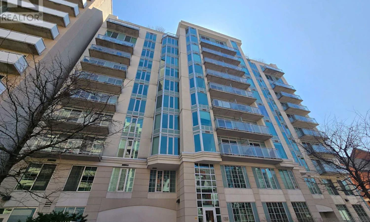 502-138 Somerset Street W