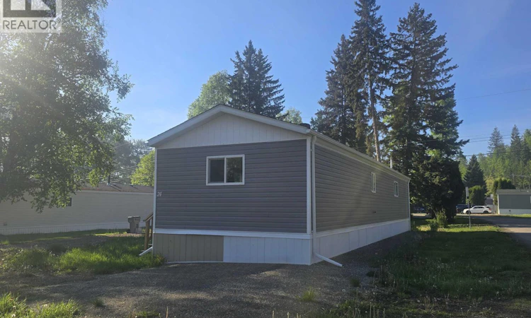 24-654 NORTH Fraser Drive