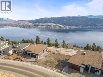 8836 Hampshire Crescent - 3