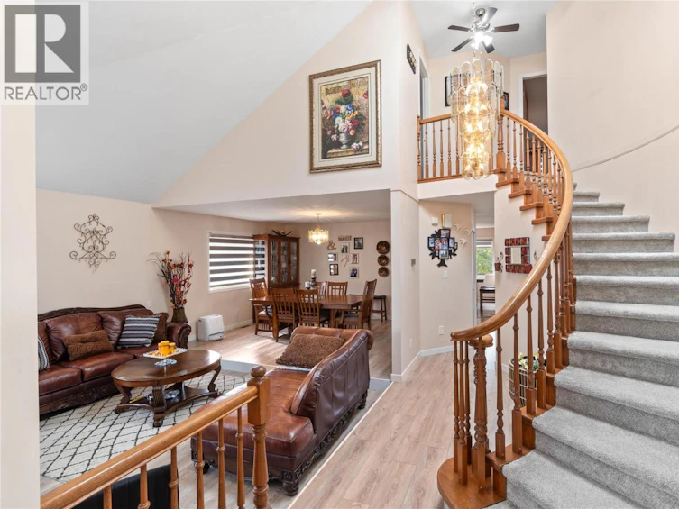 864 Nicolani Drive, Kamloops, BC, V2B 5B3 - 2