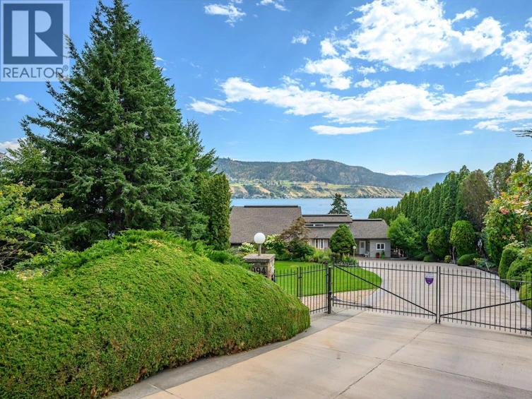 7994 Tronson Road, Vernon, BC, V1H 1C6