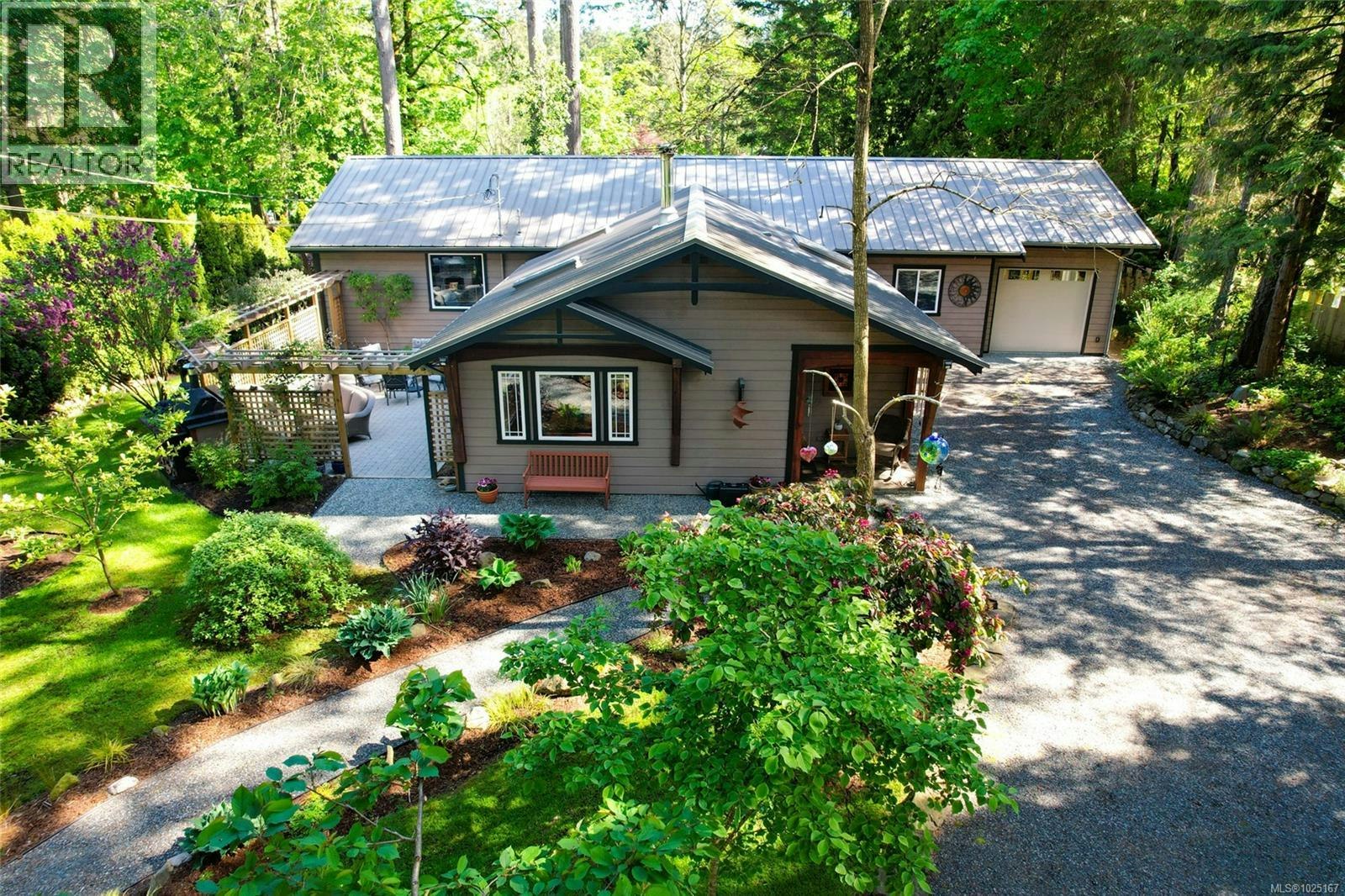 1126 North Road, Gabriola Island, BC, V0R 1X3