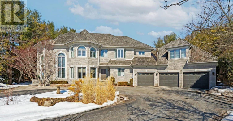 9 Bunhilll Court, Ajax, ON, L1Z 1X5