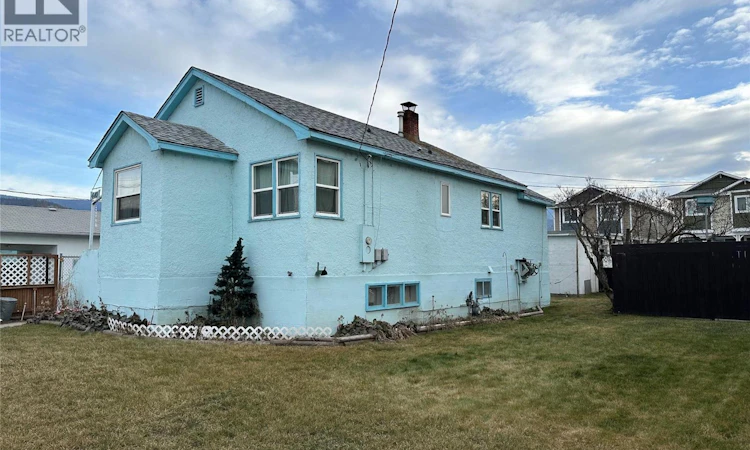 440 W Westminster Avenue
