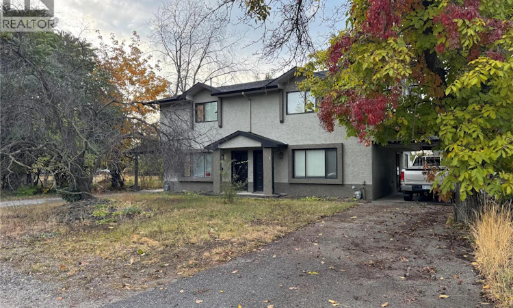 1033 /-1035 Laurier Avenue