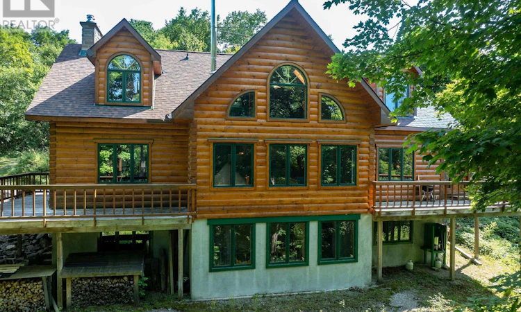 142 Paddy's Lane