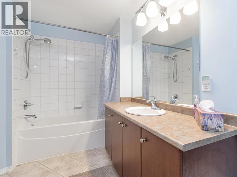 2207-1873 Country Club Drive, Kelowna, BC, V1V 2A7 - 15