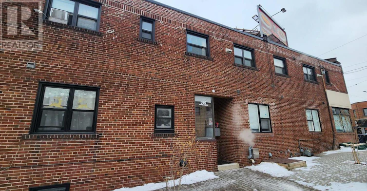 6-580 Nairn Avenue W, Toronto, ON, M6E 2K4 - 9