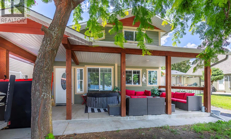 42 Lakeshore Drive