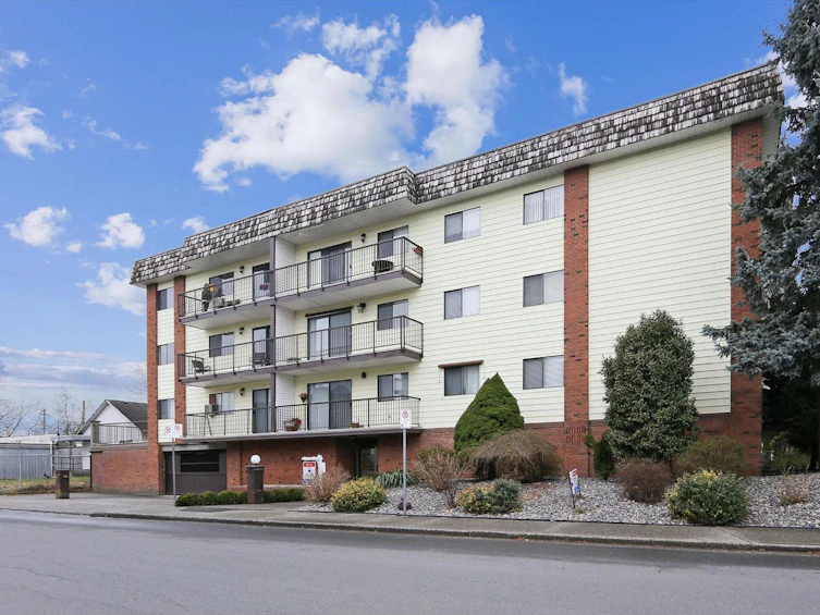 201-9417 Nowell Street, Chilliwack, BC, V2P 7M4