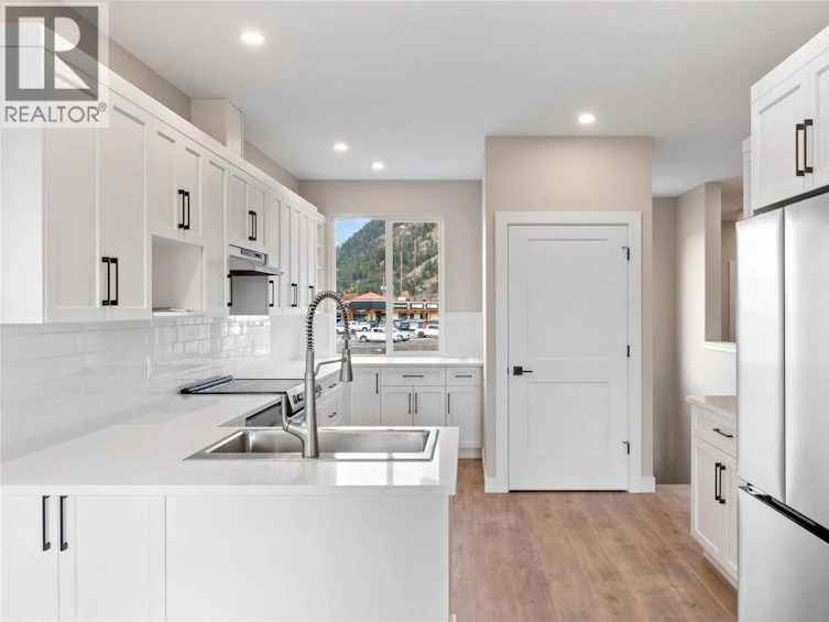 300 Brooke Drive, Chase, BC, V0E 1M0 - 4