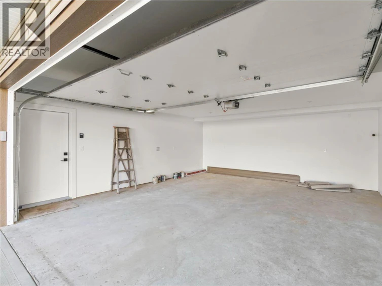 302 Brooke Drive, Chase, BC - 10