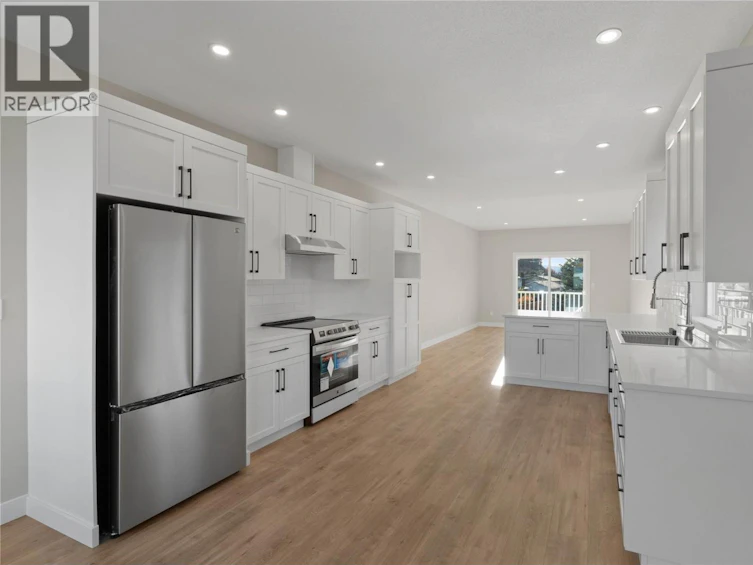 302 Brooke Drive, Chase, BC - 2