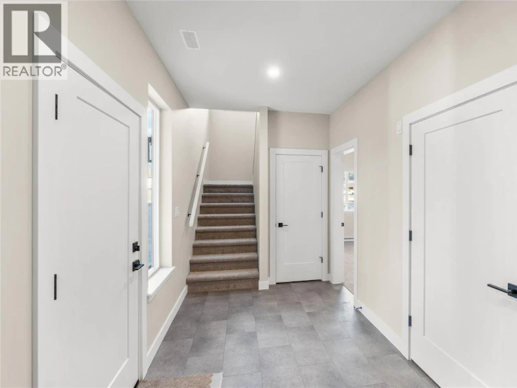 302 Brooke Drive, Chase, BC - 12