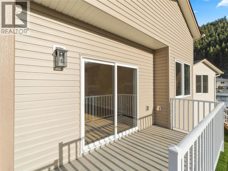 302 Brooke Drive, Chase, BC - 5