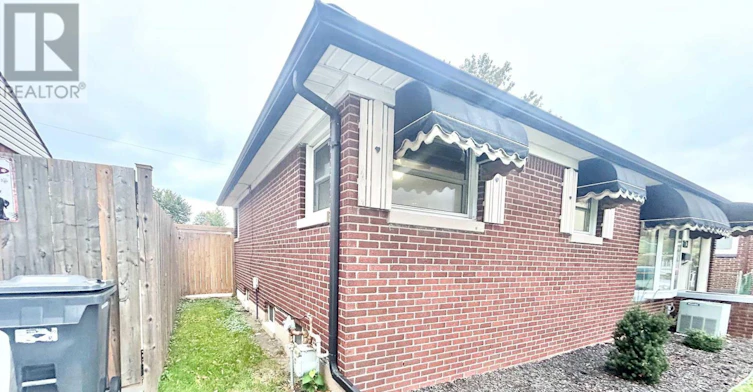 MAIN-3843 Hillcrest Boulevard, Windsor, ON, N9C 2E4 - 15