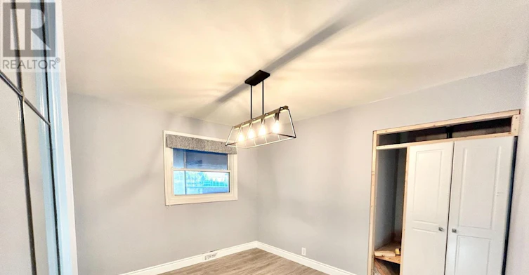 MAIN-3843 Hillcrest Boulevard, Windsor, ON, N9C 2E4 - 13