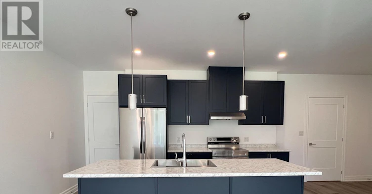MAIN-7532 Splendour Drive, Niagara Falls, ON, L2H 3V9 - 8