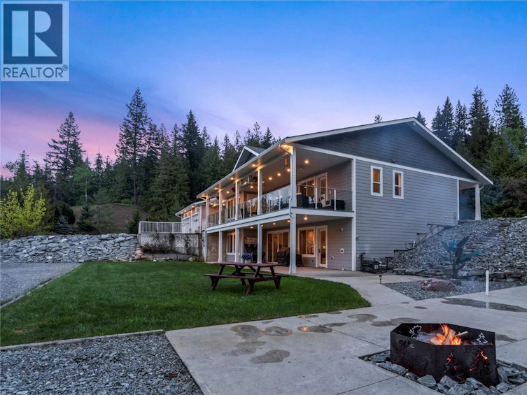 2030 NE Canoe Beach Drive, Salmon Arm, BC, V1E 2M5 - 44