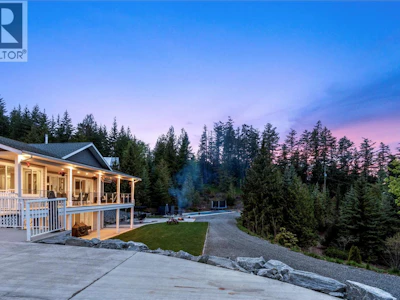 2030 NE Canoe Beach Drive - 3