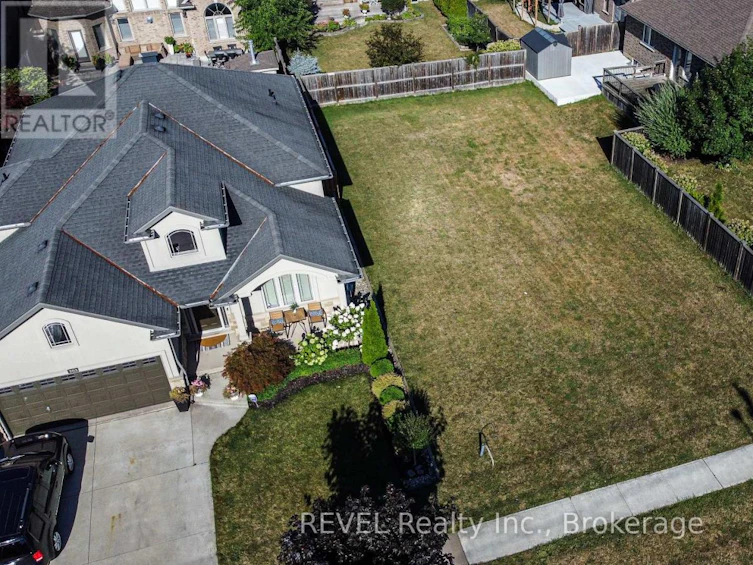 201 First Street Louth, St. Catharines, ON, L2W 1C2 - 3