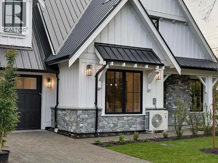 1047 Falkland Road, Oak Bay, BC, V8S 4M3 - 4