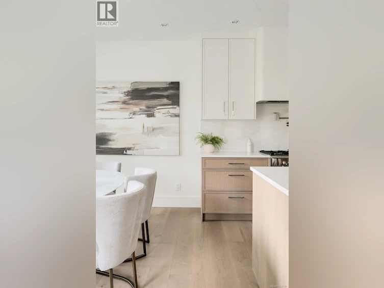 1047 Falkland Road, Oak Bay, BC, V8S 4M3 - 27
