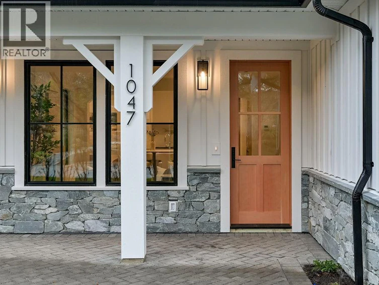 1047 Falkland Road, Oak Bay, BC, V8S 4M3 - 8