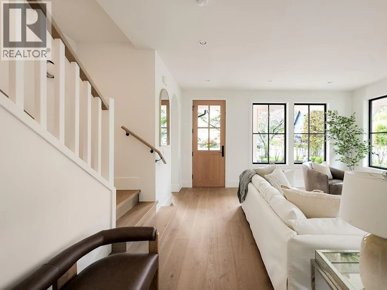 1047 Falkland Road, Oak Bay, BC, V8S 4M3 - 10