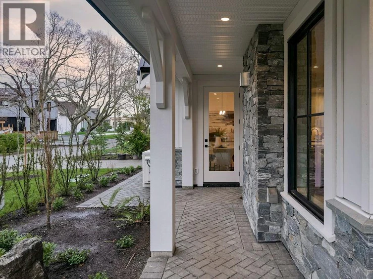 1047 Falkland Road, Oak Bay, BC, V8S 4M3 - 79