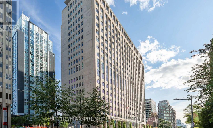 607-111 St. Clair Avenue W