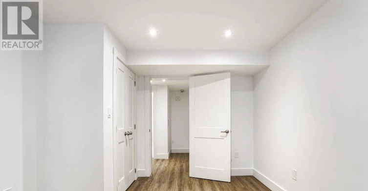 LOWER-7 Vancho Crescent S, Toronto, ON, M9A 4Z1 - 7